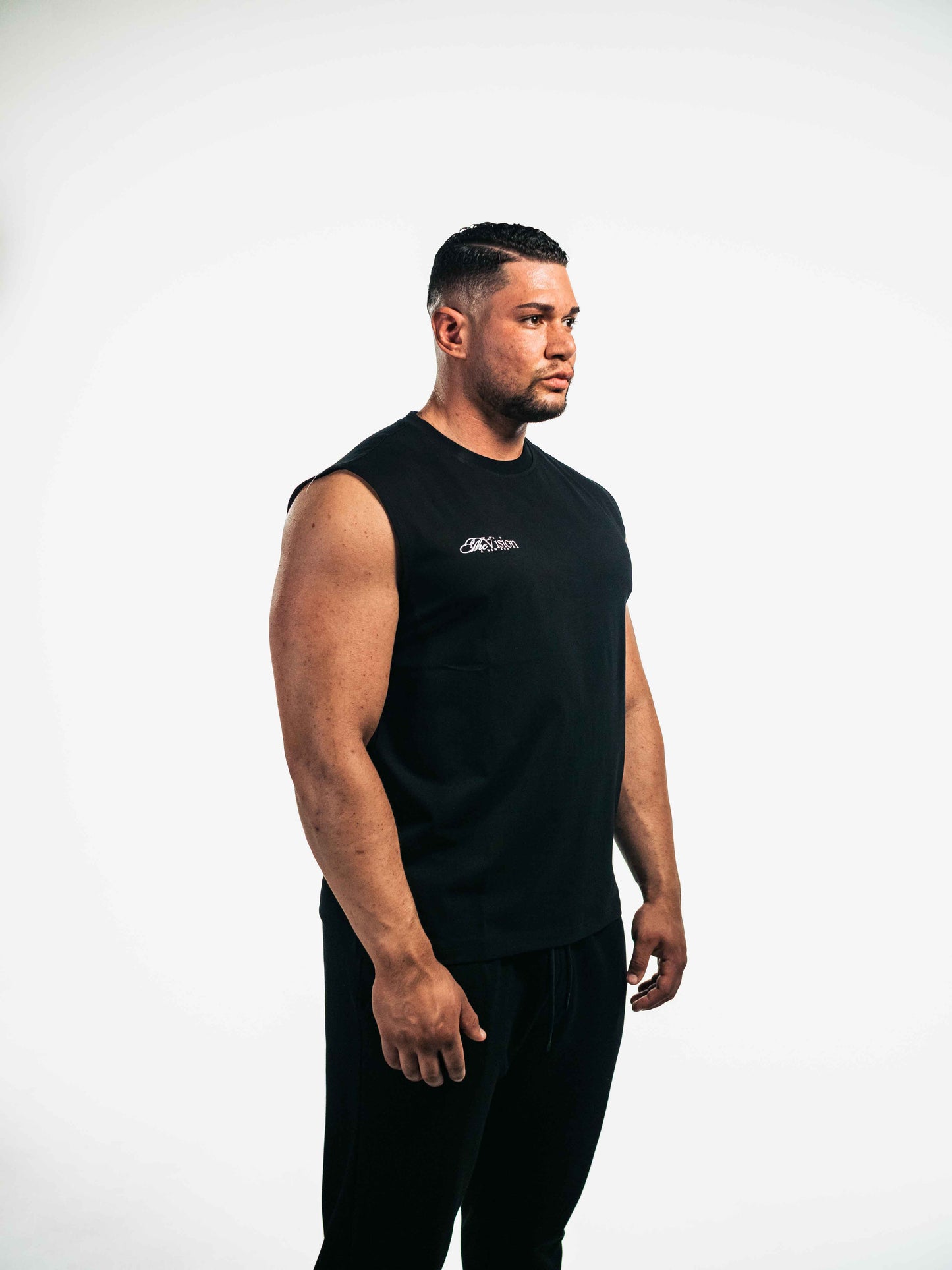THE VISION MUSCLE FIT – BLACK EDITION