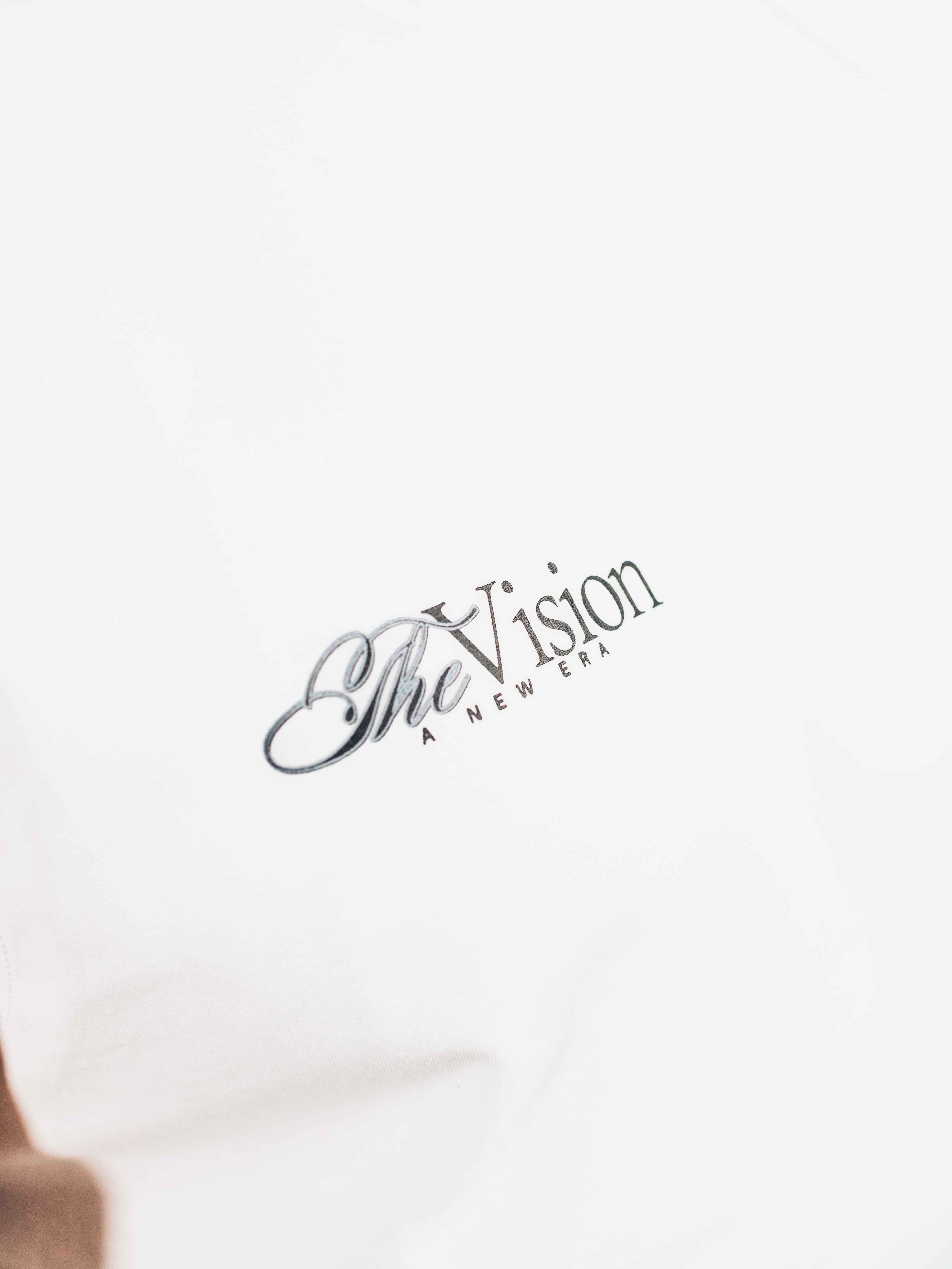 THE VISION MUSCLE FIT – WHITE EDITION