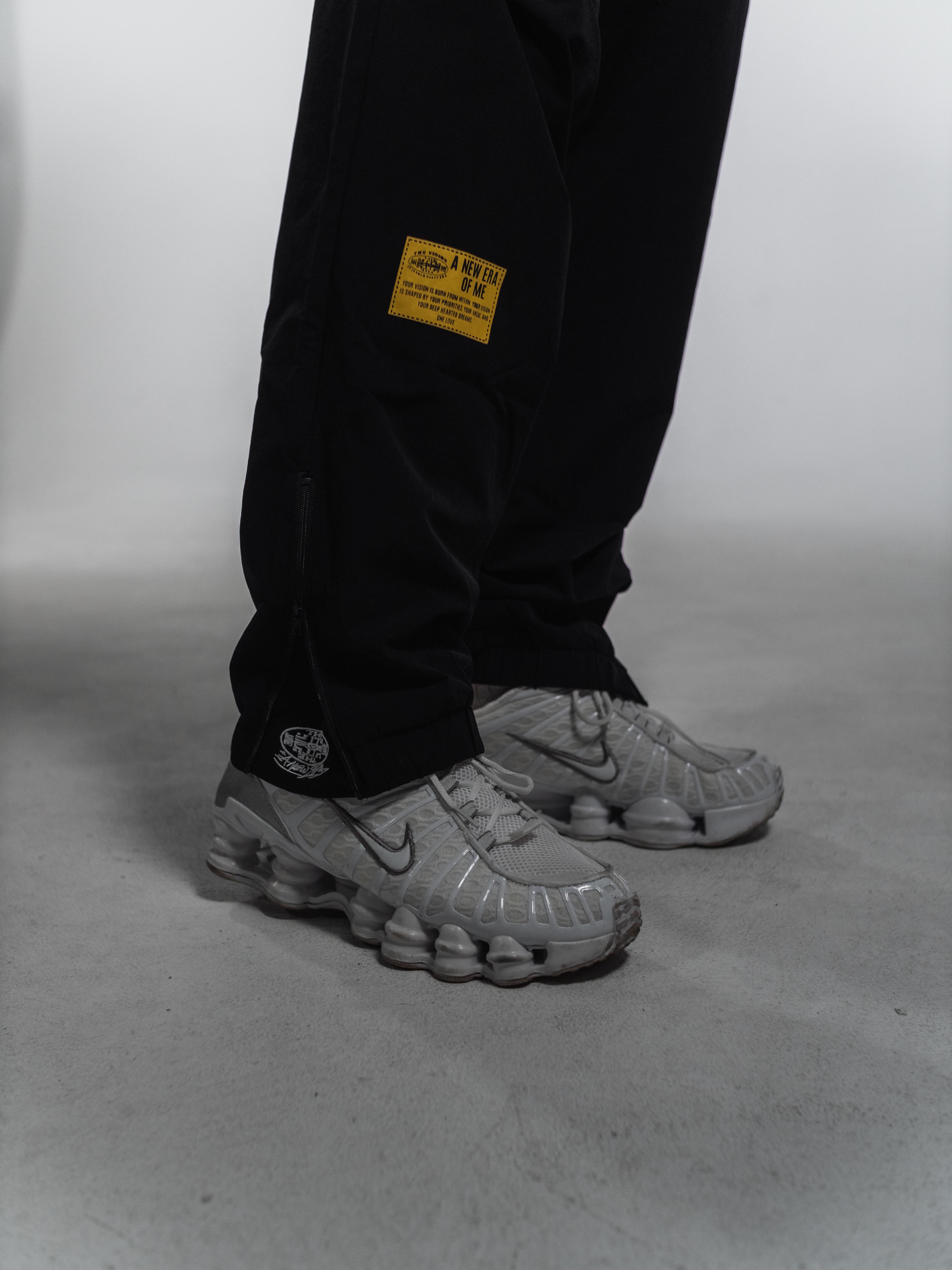 TRACKSUIT HOSE – FOR ALL OF US (BLACK)