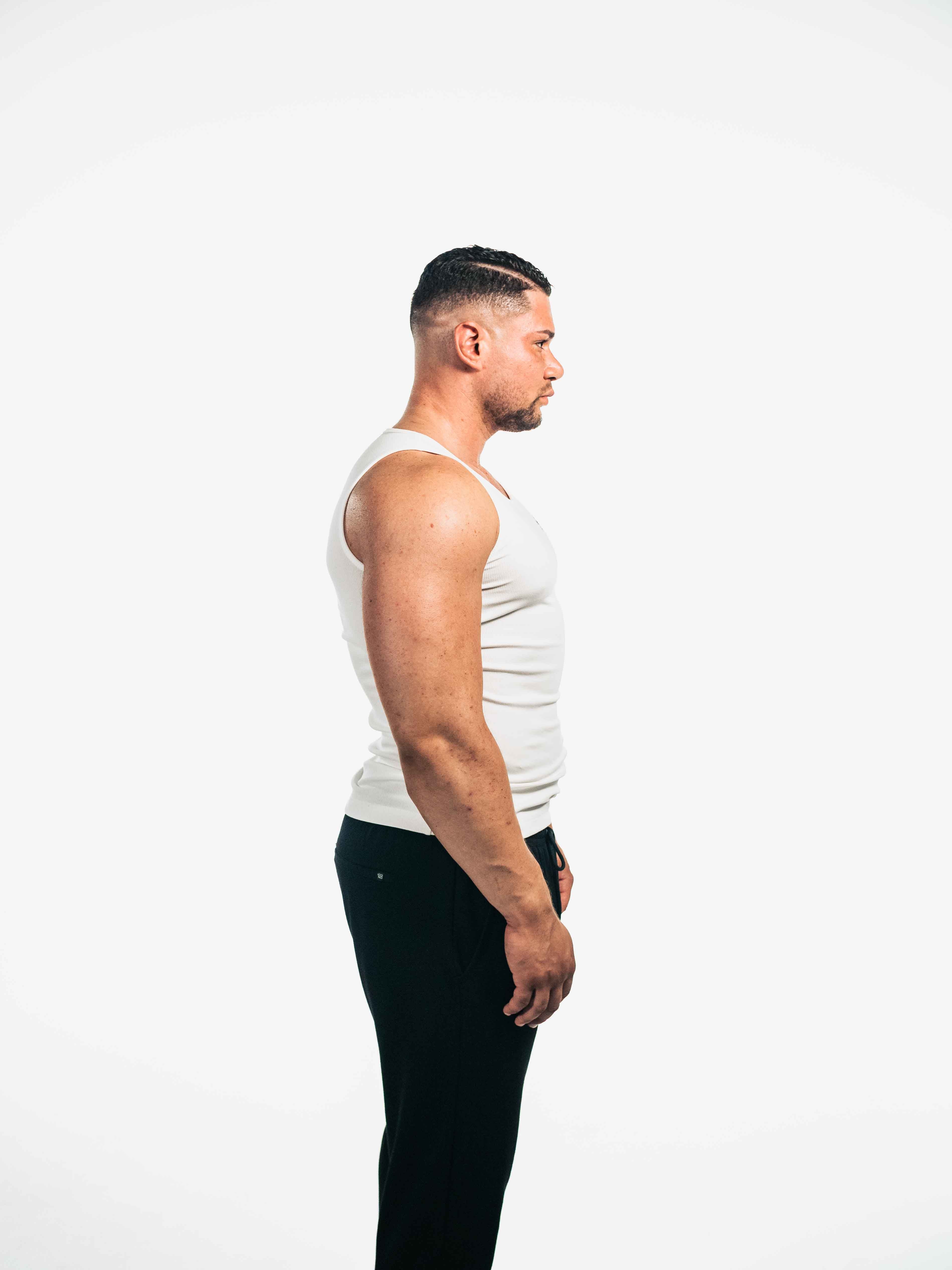The Vision Core Fit Tanktop – Weiß | Hochwertiger Rippstoff